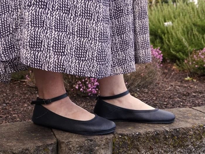 Softstar Ankle Strap Ballerine Flat — Black · Wide · для взрослых, фото 6