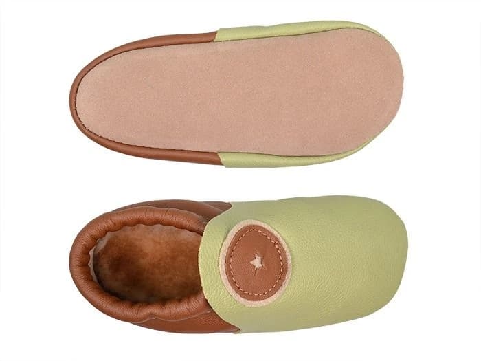 Softstar Roo Moccasin - Smooth Leather — Green Tea / Nutmeg · Wide · для детей, фото 3