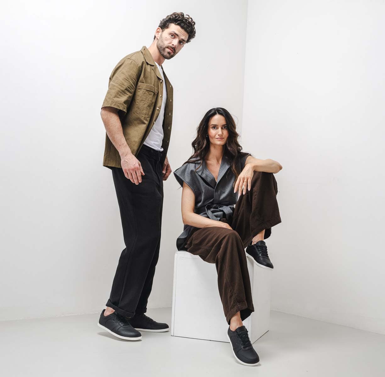 Barefoot Sneakers - Be Lenka Echo - Black & White - Main