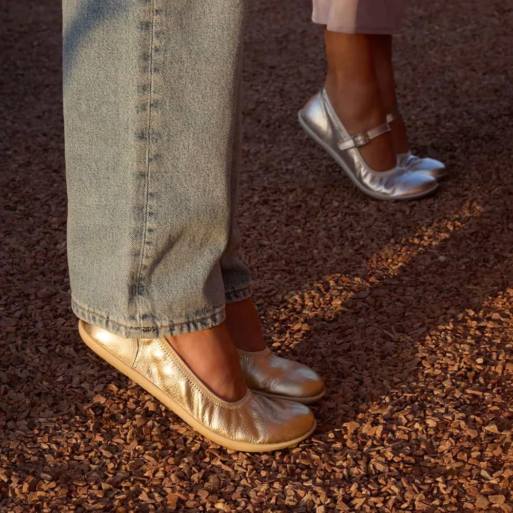 Женские балетки Groundies Lily 3.0 — Champagne (Metallic) (Barefoot), фото 2