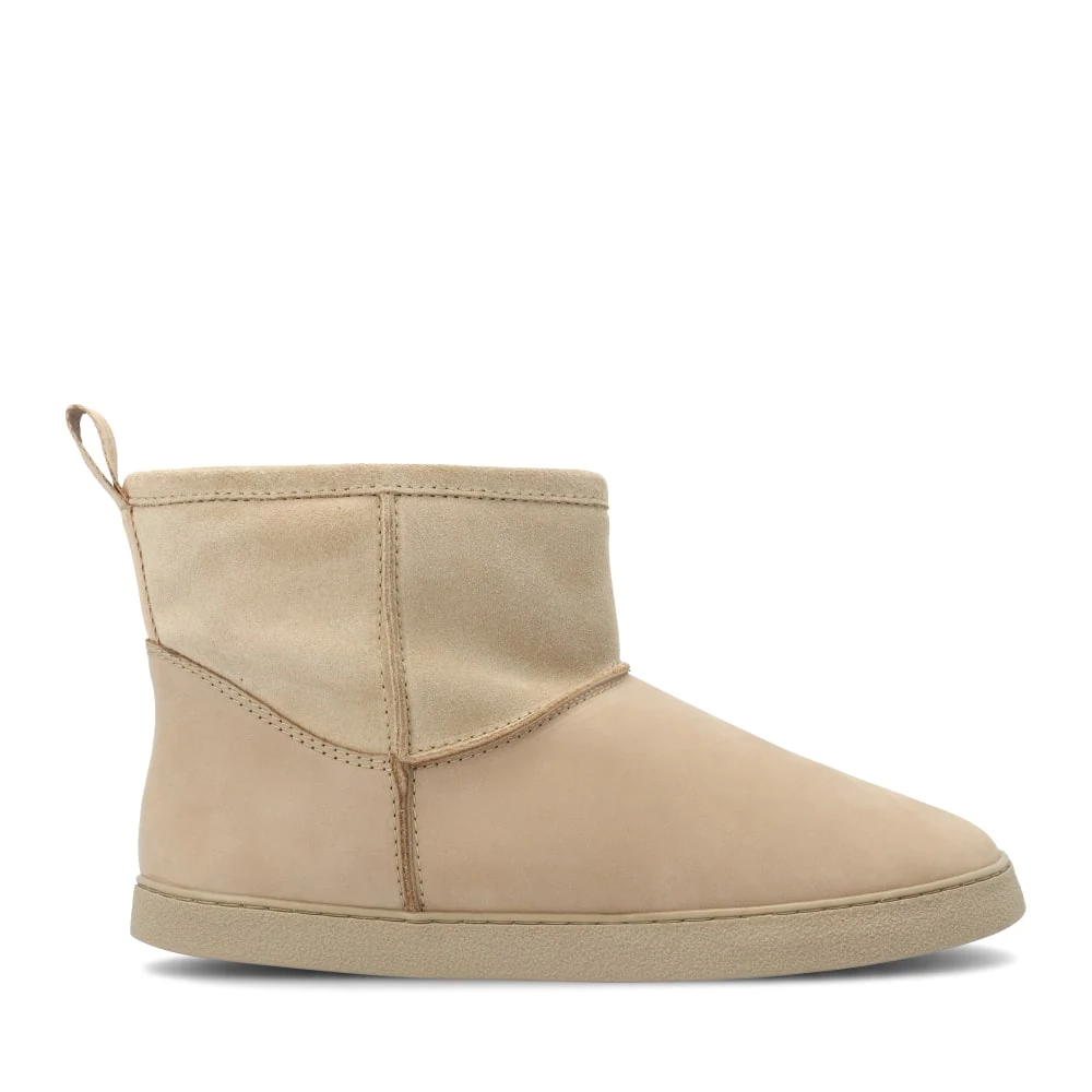 Женские ботинки Groundies Cozy Boot Low — Cappuccino (Barefoot) — фото 1 из 6