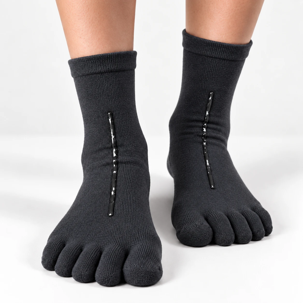 Носки Roots Barefoot противоскользящие пятипалые Dual Grip Pilates — тёмно-серый — фото 1 из 3
