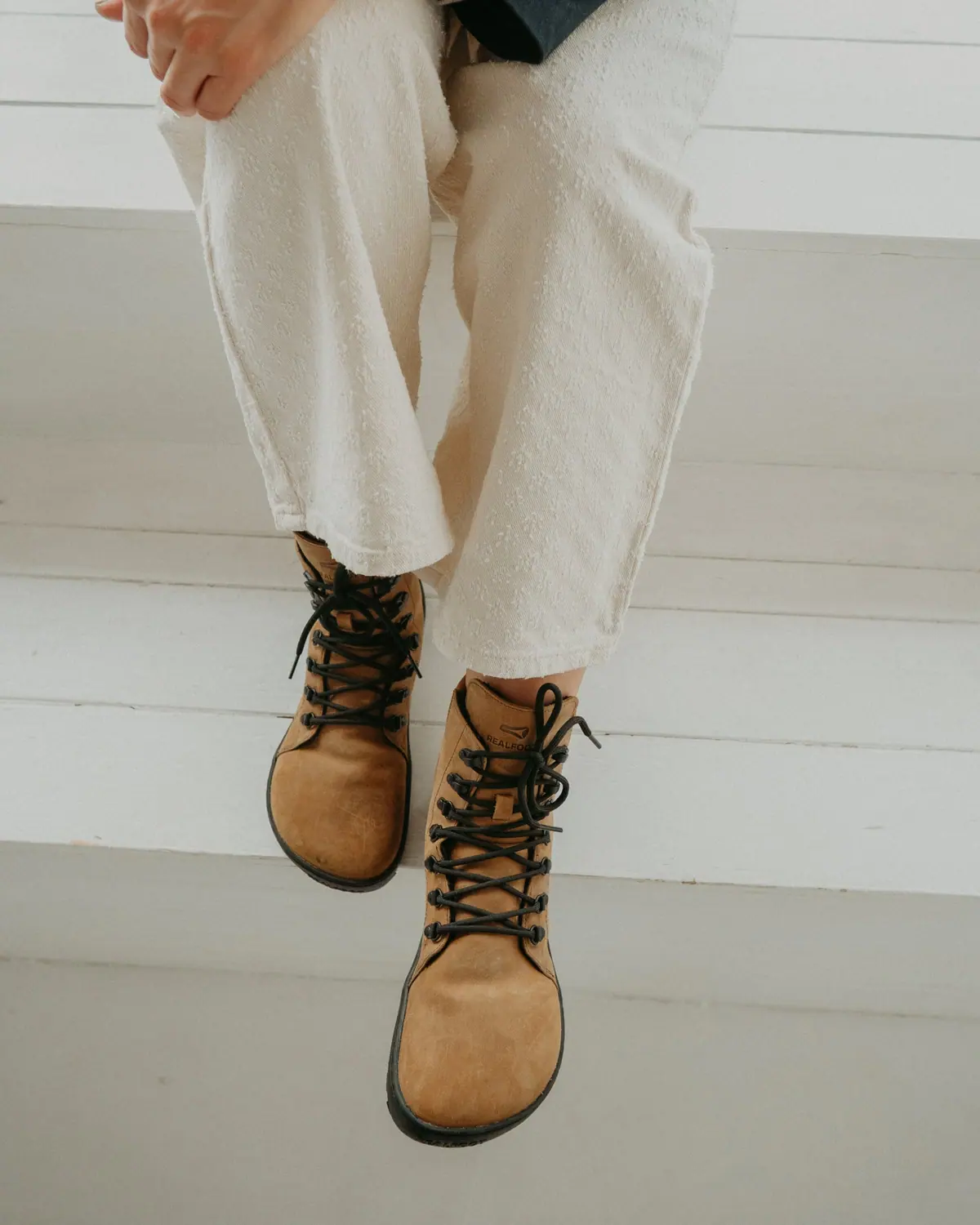 Босоногие ботинки Realfoot Farmer Winter TerrainGrip Light Brown, фото 4