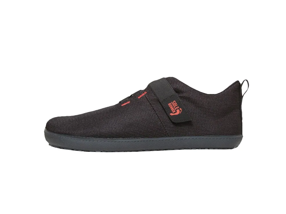 Кроссовки Sole Runner FX Trainer 6 из чёрно-красной сетки — фото 1 из 1