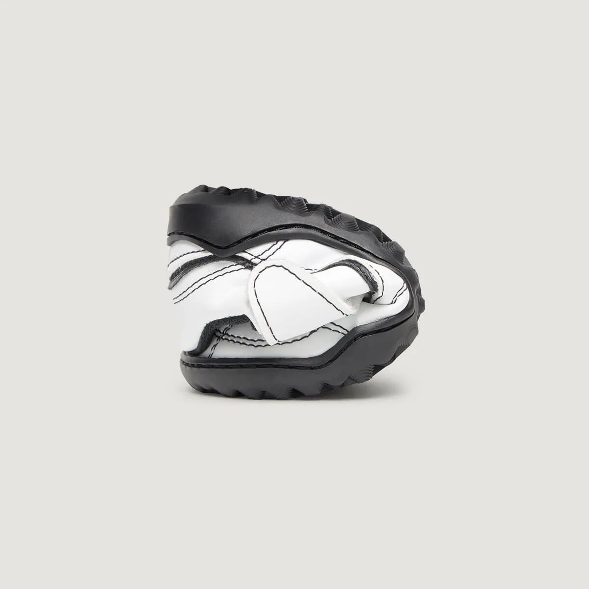 Детские футбольные кроссовки Zapato Feroz «Amunt» — белый и чёрный, фото 4