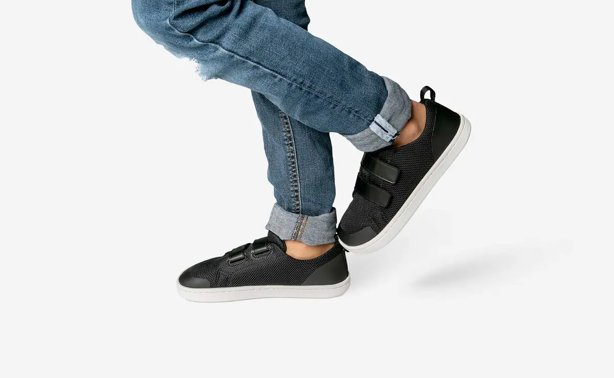 Детские босоногие кроссовки Feelgrounds Original Mesh Kids — чёрный и белый, фото 5