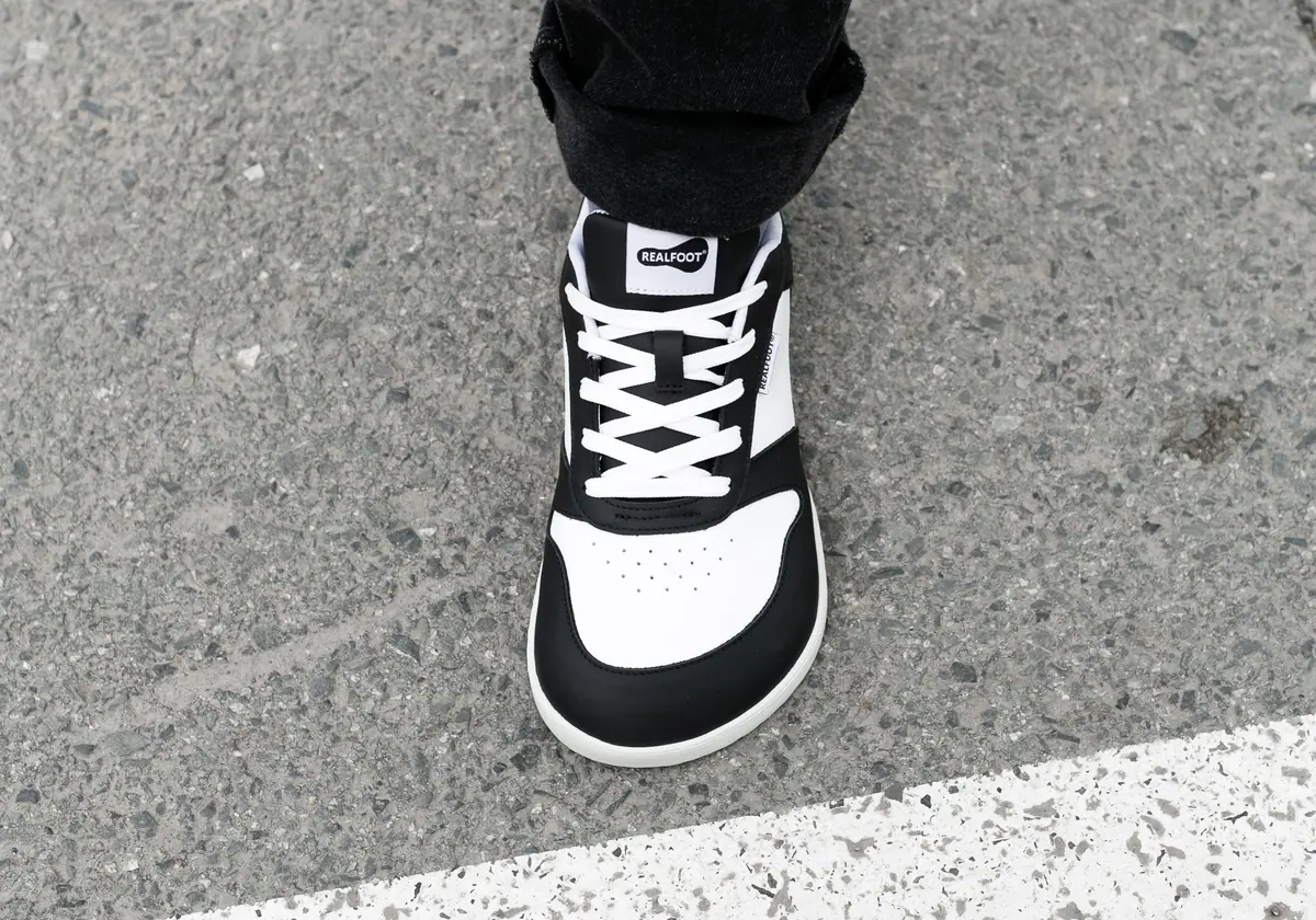 Босоногие кроссовки Realfoot Pulse Black and White, фото 11