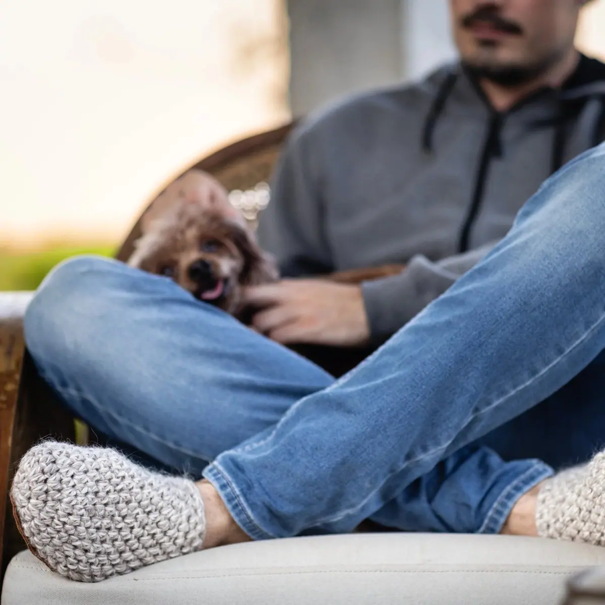 Домашние тапочки Kingdom of Wow Light Slip-on — бежевый, фото 3