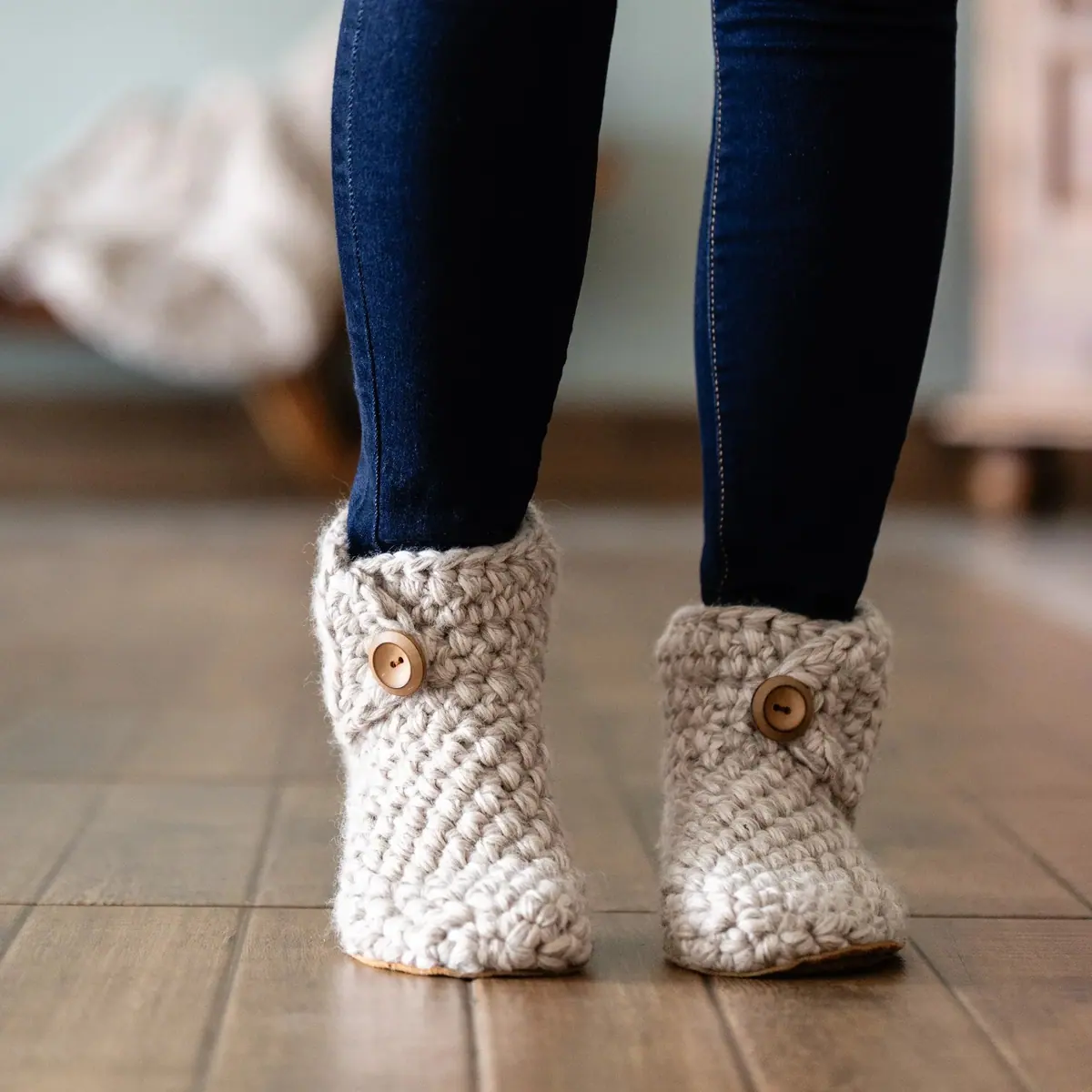 Домашние тапочки-ботинки Kingdom of Wow Extra Chunky Bootie — бежевый, фото 4